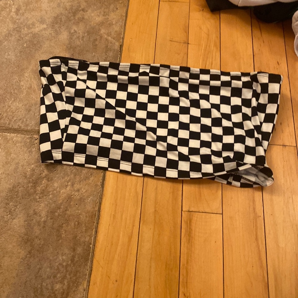 Black and white checkered top
